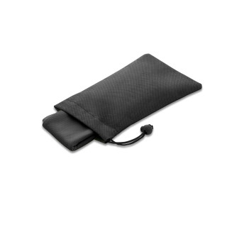 BERNAL. Sporthandtuch aus recyceltem Polyester (100% rPET) dient zur Erfrischung mit Vliesstoffbeutel, schwarz