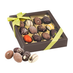 Geschenkartikel / Präsentartikel: Oster-Präsent Pralineneier - 12 Confiserie-Eier, 240 g Geschenkartikel / Präsentartikel: Oster-Präsent Pralineneier - 12 Confiserie-Eier, 240 g