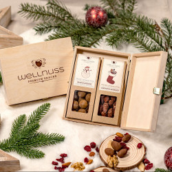 Geschenkset Premium Snacks in Birkenholzbox Weihnachten Geschenkset Premium Snacks in Birkenholzbox Weihnachten